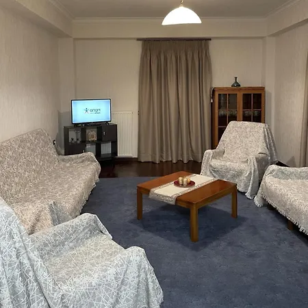 By Nature Διαμέρισμα *